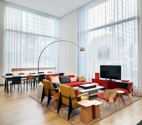 citizenM Los Angeles Downtown, Lobby sitting area