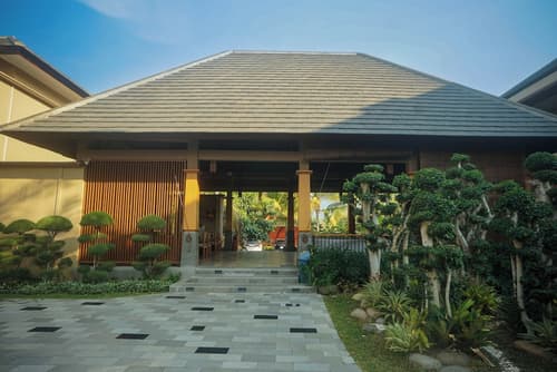 The Grand Villandra Resort, Reception