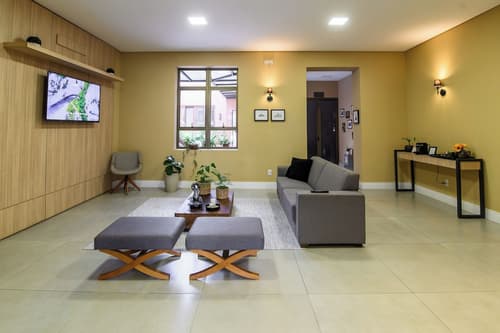 Hotel Santa Cruz, Reception