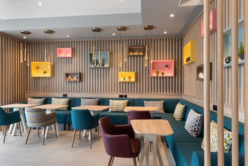 Hampton by Hilton Dublin City Centre, Lobby sitting area