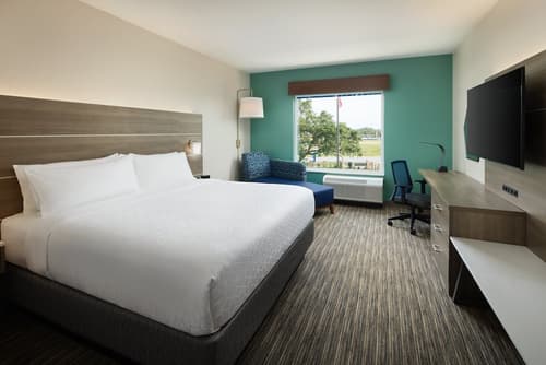 HOLIDAY INN EXPRESS & SUITES GULF BREEZE - PENSACOLA AREA by IHG, Room
