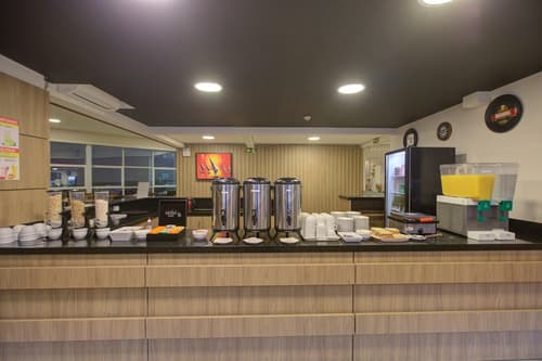 Viale Iguassu, Restaurant