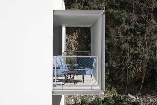 Zero Box Lodge Coimbra, Restaurant