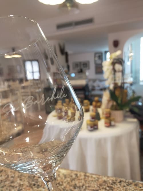 Su Barchile, Restaurant