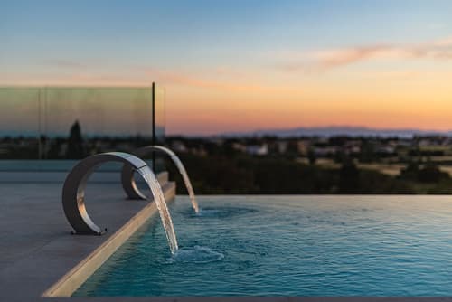 Salina Hotel, Primary image