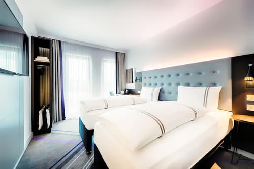 Premier Inn Wiesbaden City Centre, Room