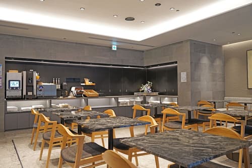 Oakwood Hotel Oike Kyoto, Cafe