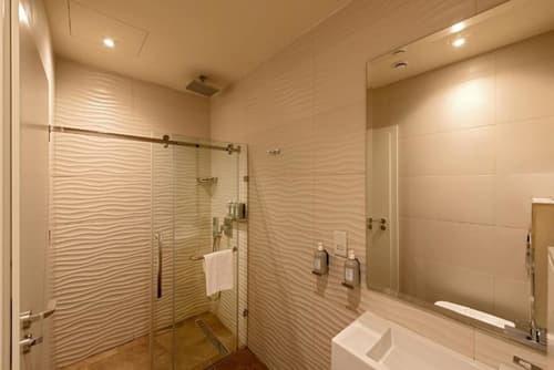 City Palace Hotel, Bathroom