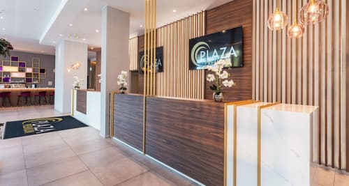 PLAZA Premium München, Reception