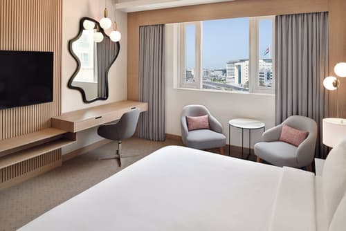 Crowne Plaza Dubai Jumeirah by IHG, Room