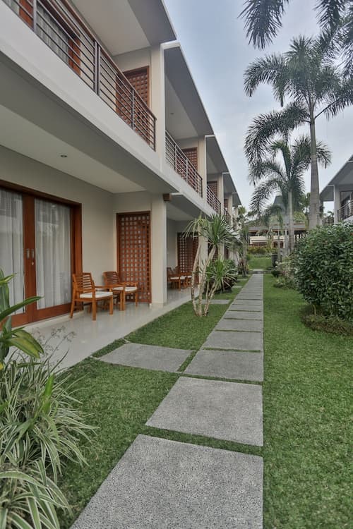 Pertiwi Bisma 1, Property grounds