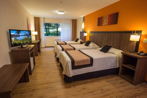 Huinid Pioneros Hotel, Room