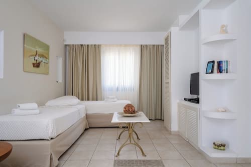 Mitos Suites, Room