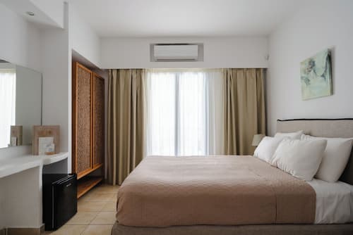 Mitos Suites, Room