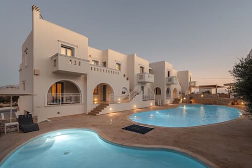 Mitos Suites, Primary image