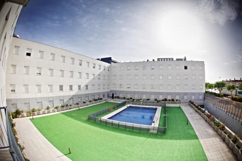 Apartamentos Vértice Sevilla Aljarafe, Pool