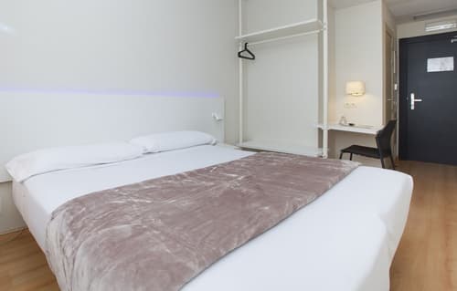 Vertice Roomspace Madrid, Room