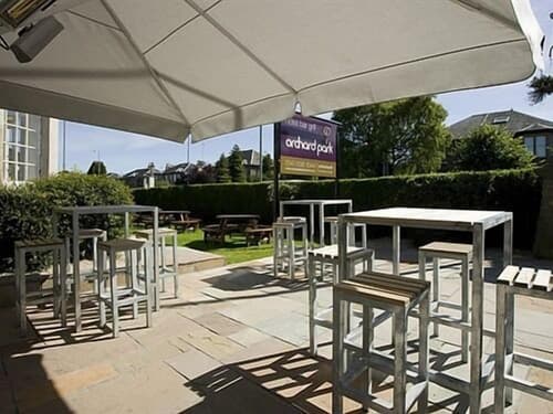 The Orchard Park Hotel, Exterior