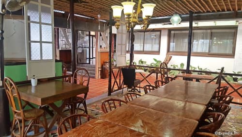 Lola Itang Pension, Dining