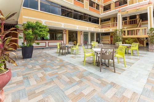 Hotel Casa Ballesteros, Outdoor dining