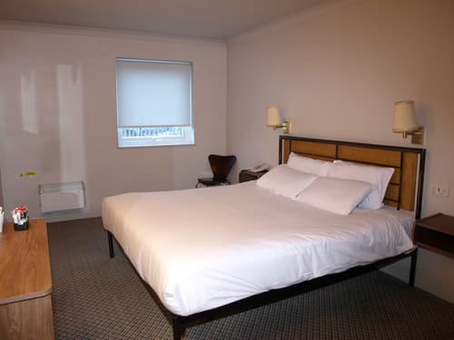 247 Hotel, Room