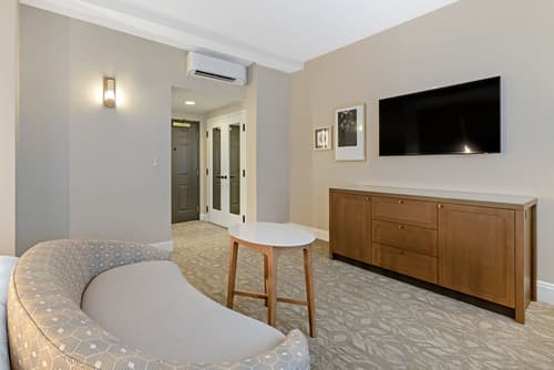 Hotel Flor Tampa Downtown, Tapestry Collection by Hilton, Room