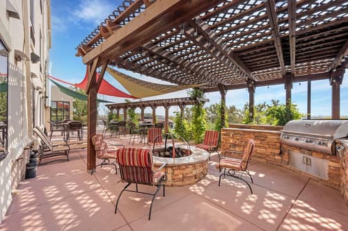 Comfort Inn & Suites, Property amenity