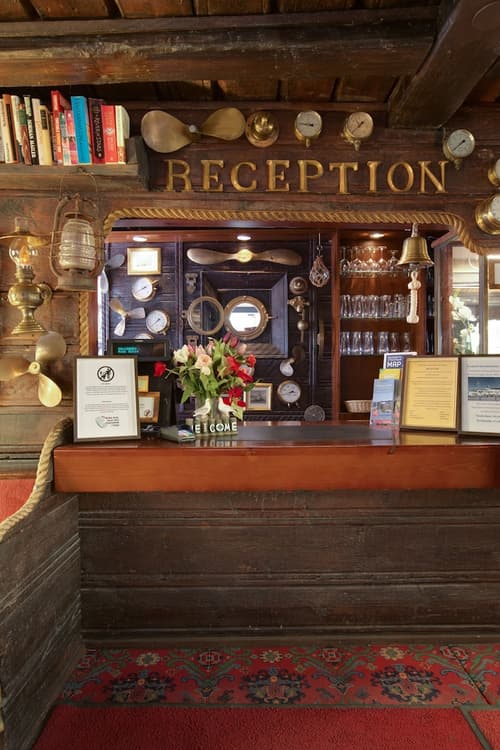 The Red Boat, Reception