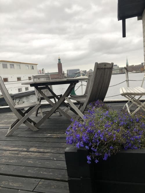 The Red Boat, Terrace/patio