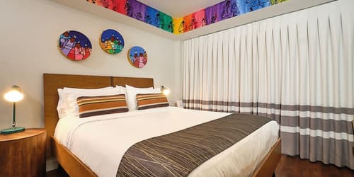 Skwachàys Lodge, Room