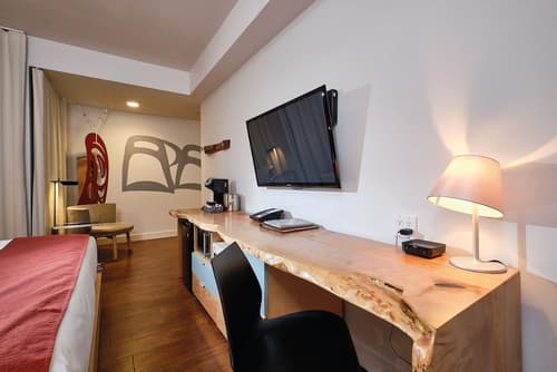 Skwachàys Lodge, Room