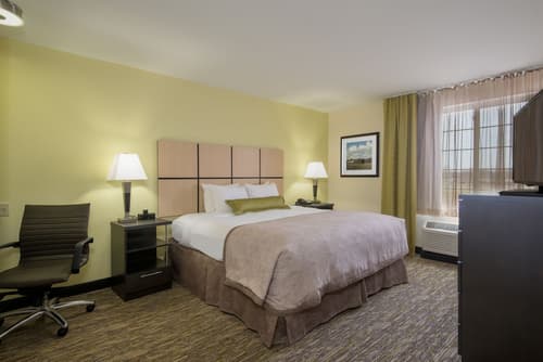 Candlewood Suites Midwest City by IHG, Room