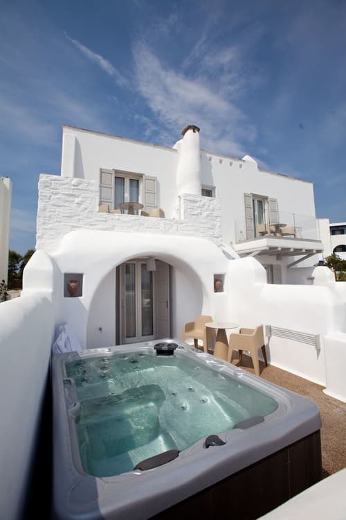 Golden Sun Hotel, Room