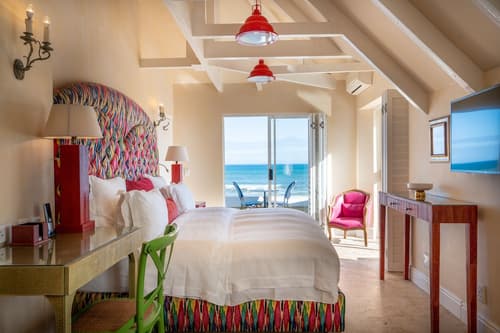 Birkenhead House, Room