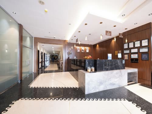 Madareem Hotel, Reception