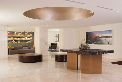 Stanford Court San Francisco, Interior entrance