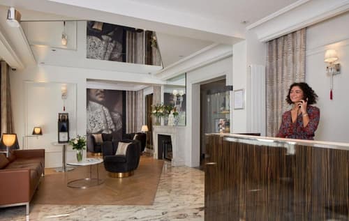 Hôtel Tourisme Avenue, Reception