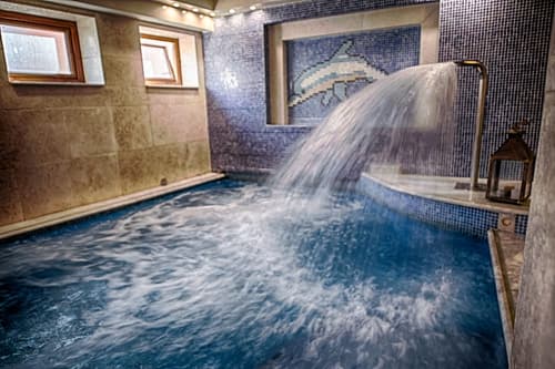 Olympus Mediterranean, Indoor pool