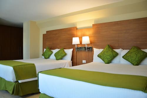 Hotel Suites Ambassador, Room