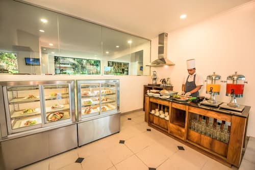 Tangerine Beach Hotel, Breakfast area