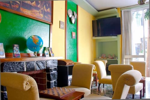 Residencial Monaco 38051-AL, Lobby sitting area