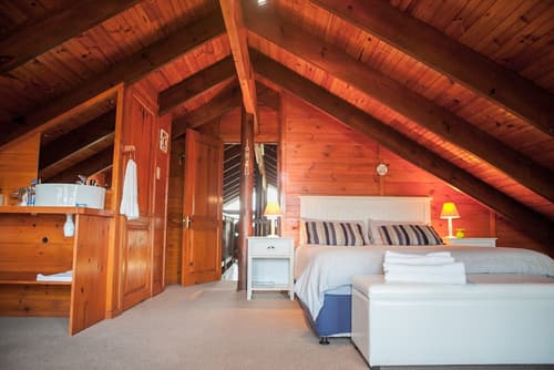 Oyster Creek Lodge, Room