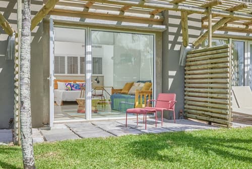 Zilwa Attitude, Room