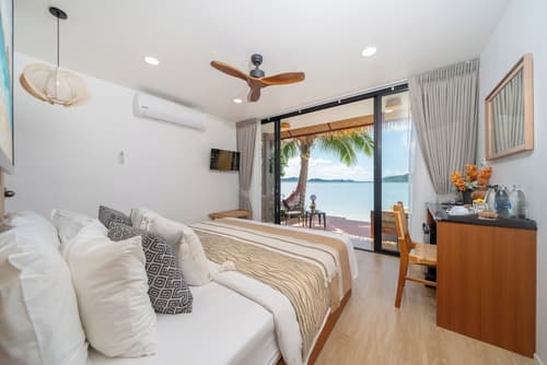 Friendship Beach Resort & Atmanjai Wellness Spa, Room