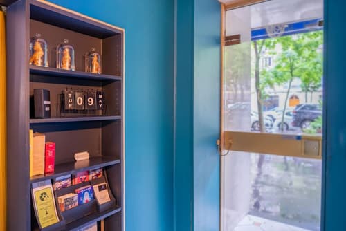 Nouvel Hôtel Paris, Lobby sitting area