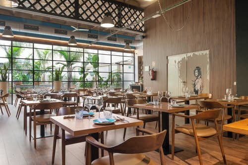 Brondo Architect Hotel, Restaurant