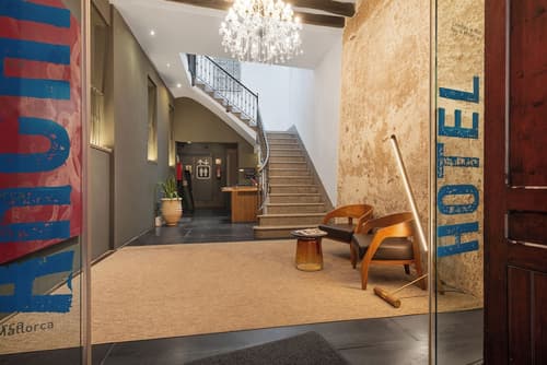 Brondo Architect Hotel, Reception