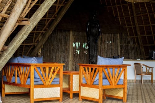 Antonio Beach Hotel and Spa, Reception