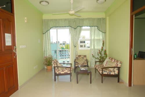 House Clover, Lobby lounge