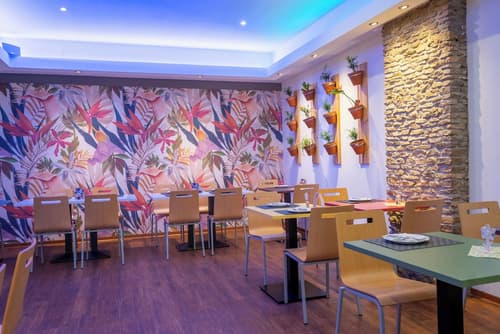 Hotel Madeleine, Reception